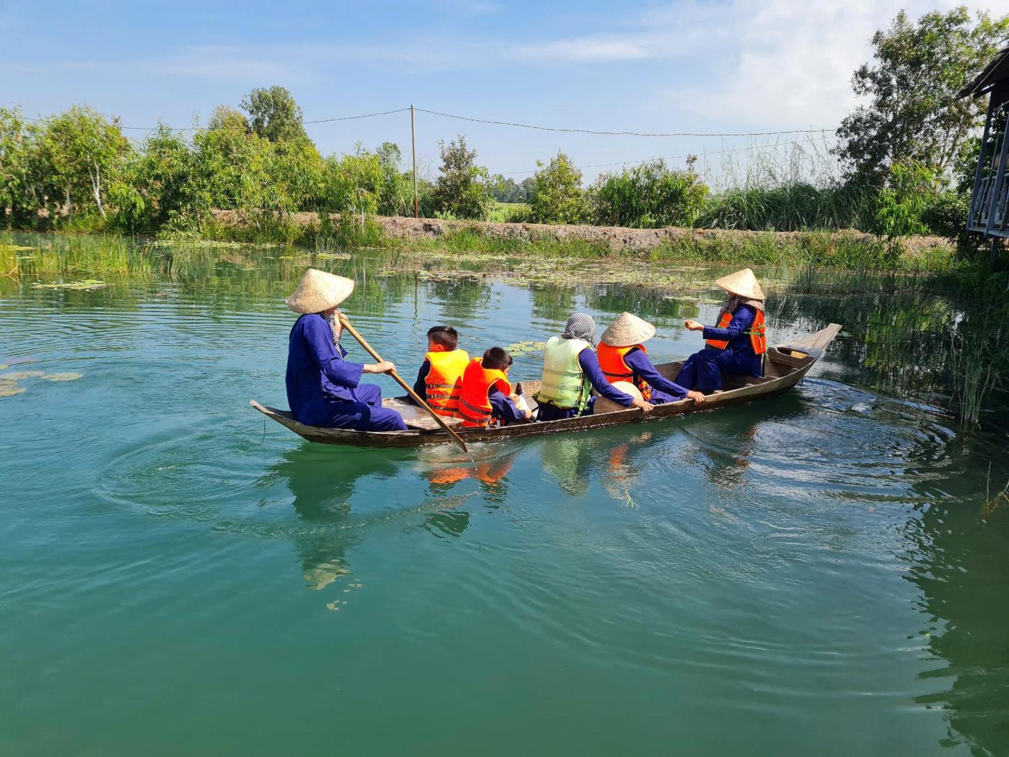 Viet Mekong Farmstay Tràm Chim Екстериор снимка